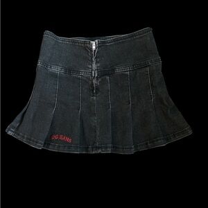 NEVER WORN! BDG Pleated Mini Skirt